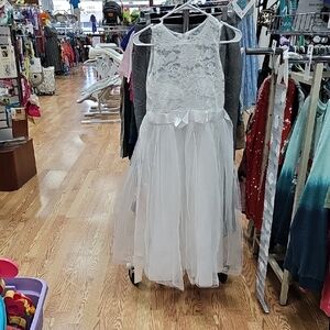 Elegant White Lace Kids Dress Size 160/12